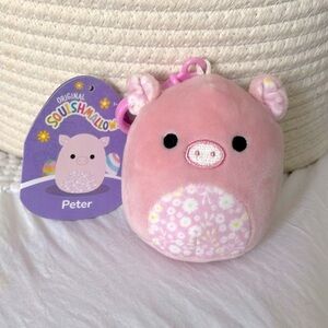 Pete Squishmallow Clip🐷